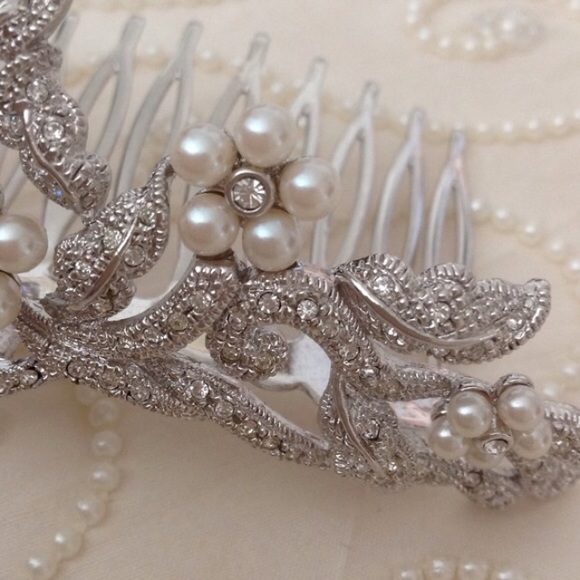 NADRI Silver Jeweled headpiece - Picture 4 of 5